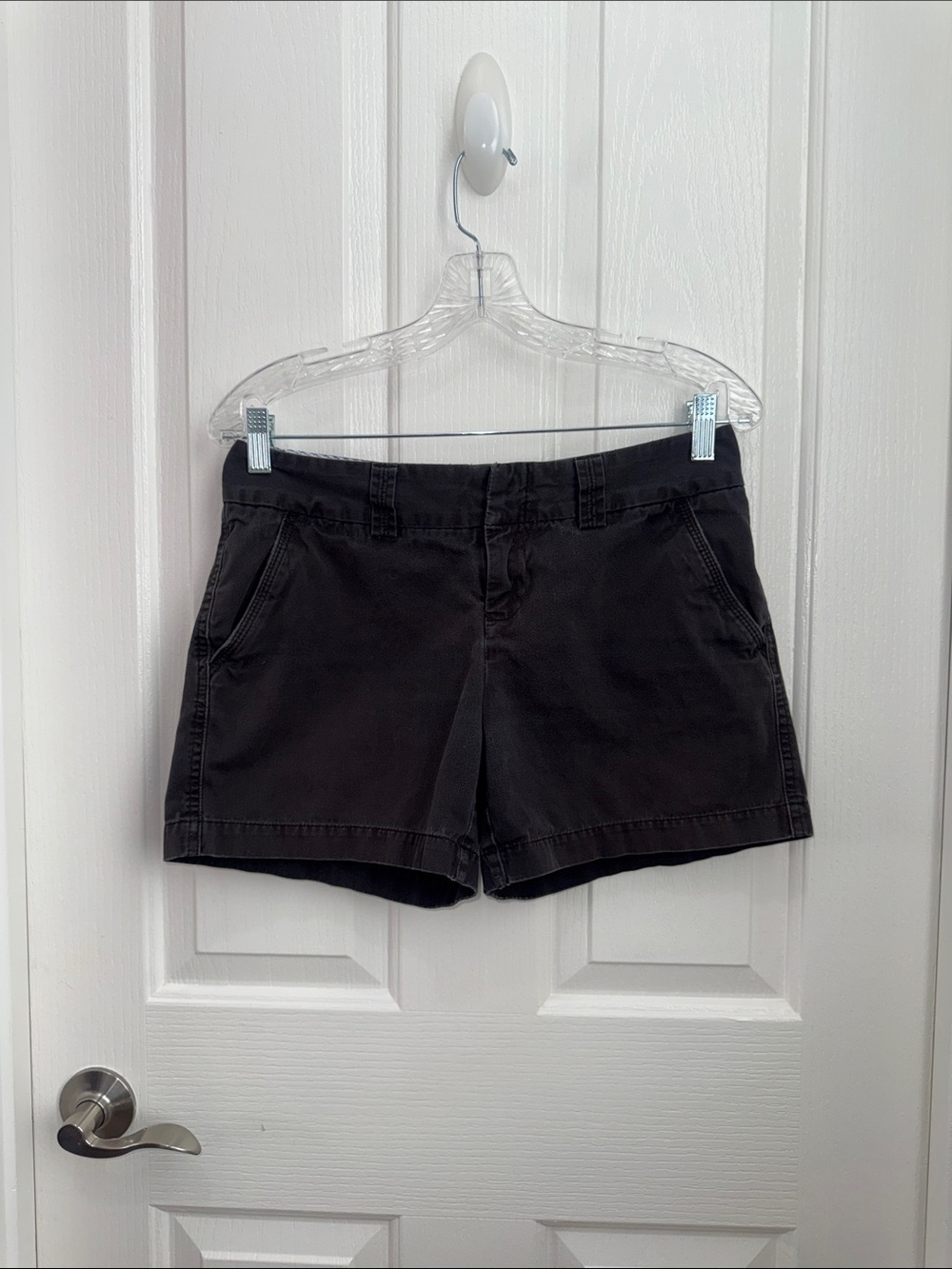 Tommy Hilfiger Women's Black Bermuda Shorts - Women’s Size 4